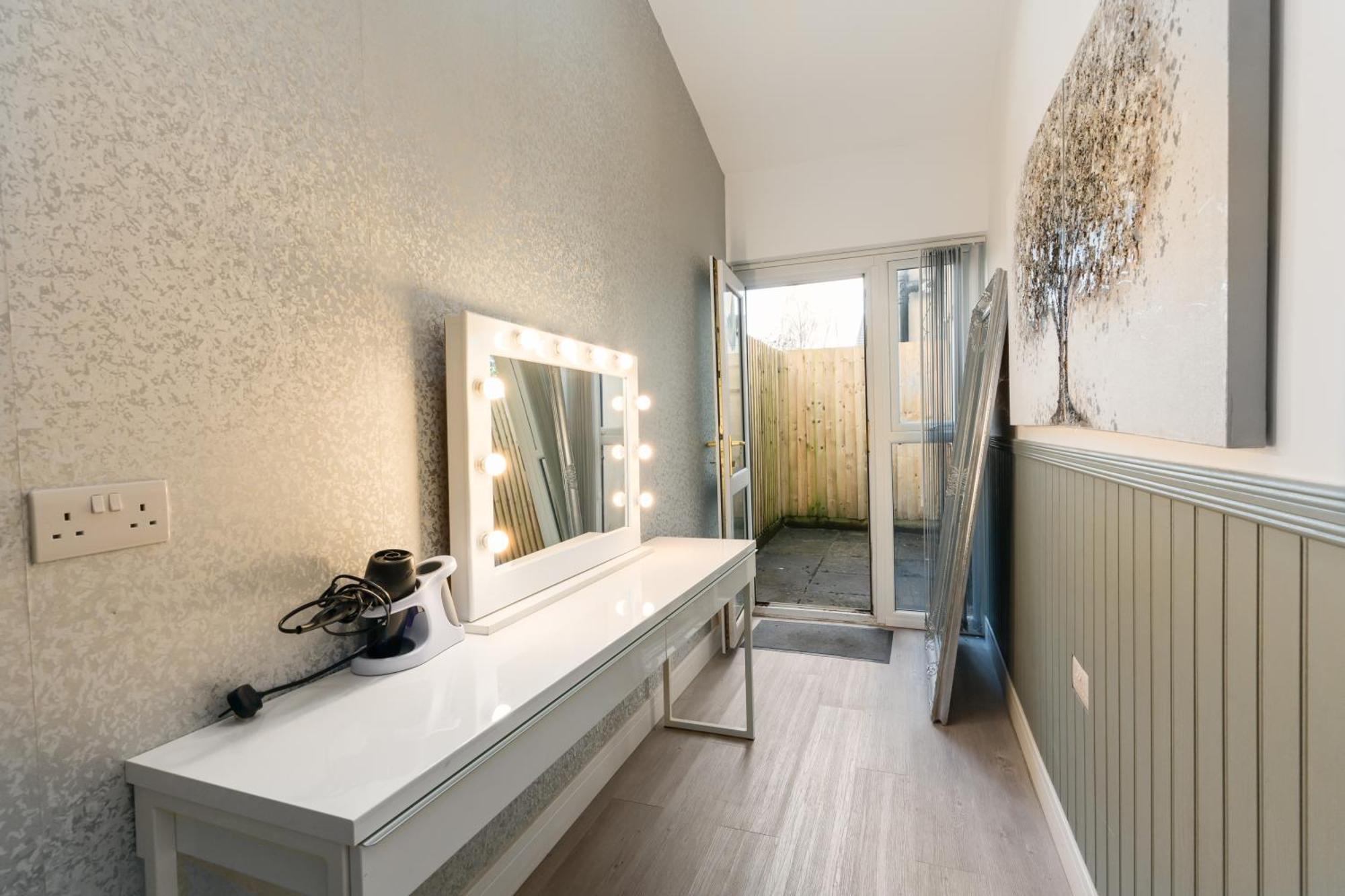 Nottage House Premier Apartments 卡迪夫 外观 照片